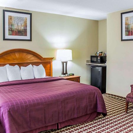Quality Inn & Suites Fayetteville Dış mekan fotoğraf