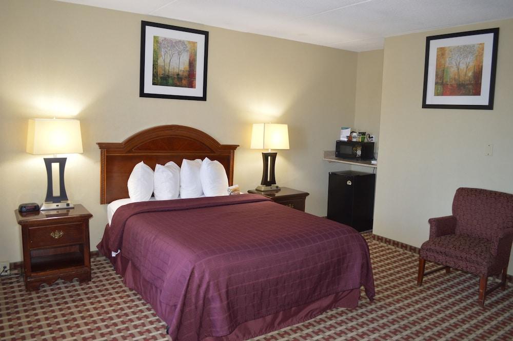 Quality Inn & Suites Fayetteville Dış mekan fotoğraf