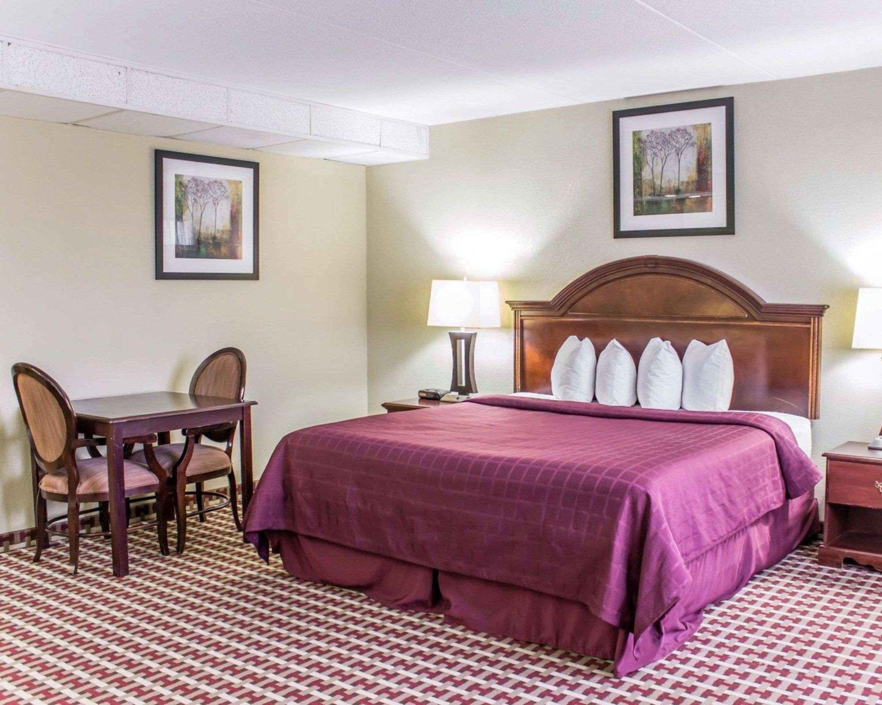 Quality Inn & Suites Fayetteville Dış mekan fotoğraf