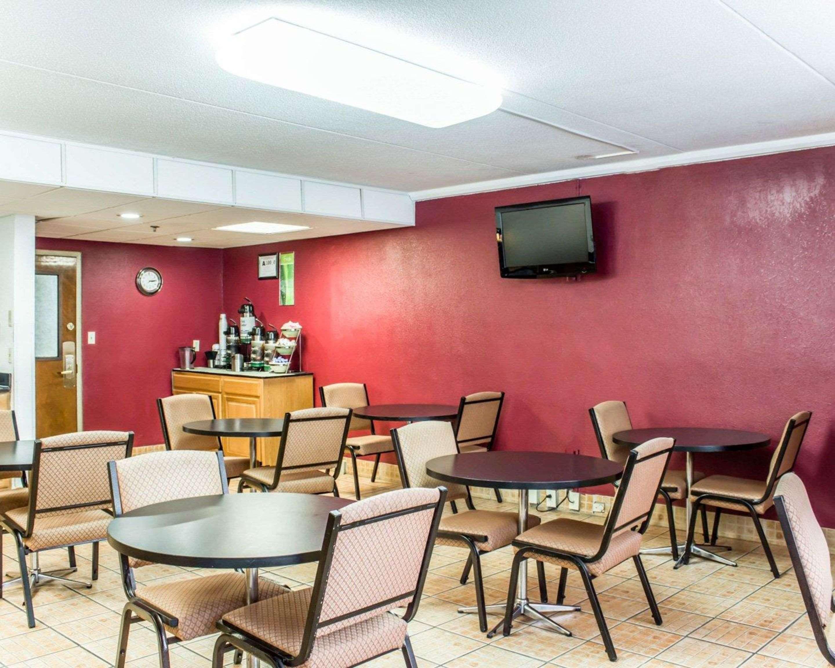 Quality Inn & Suites Fayetteville Dış mekan fotoğraf